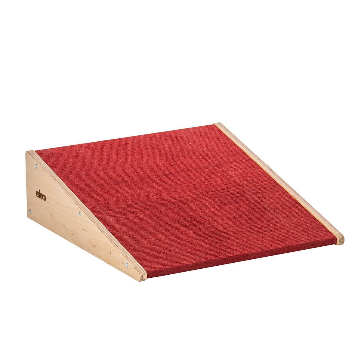 Plateforme inclinée inspiration Pikler - tapis rouge