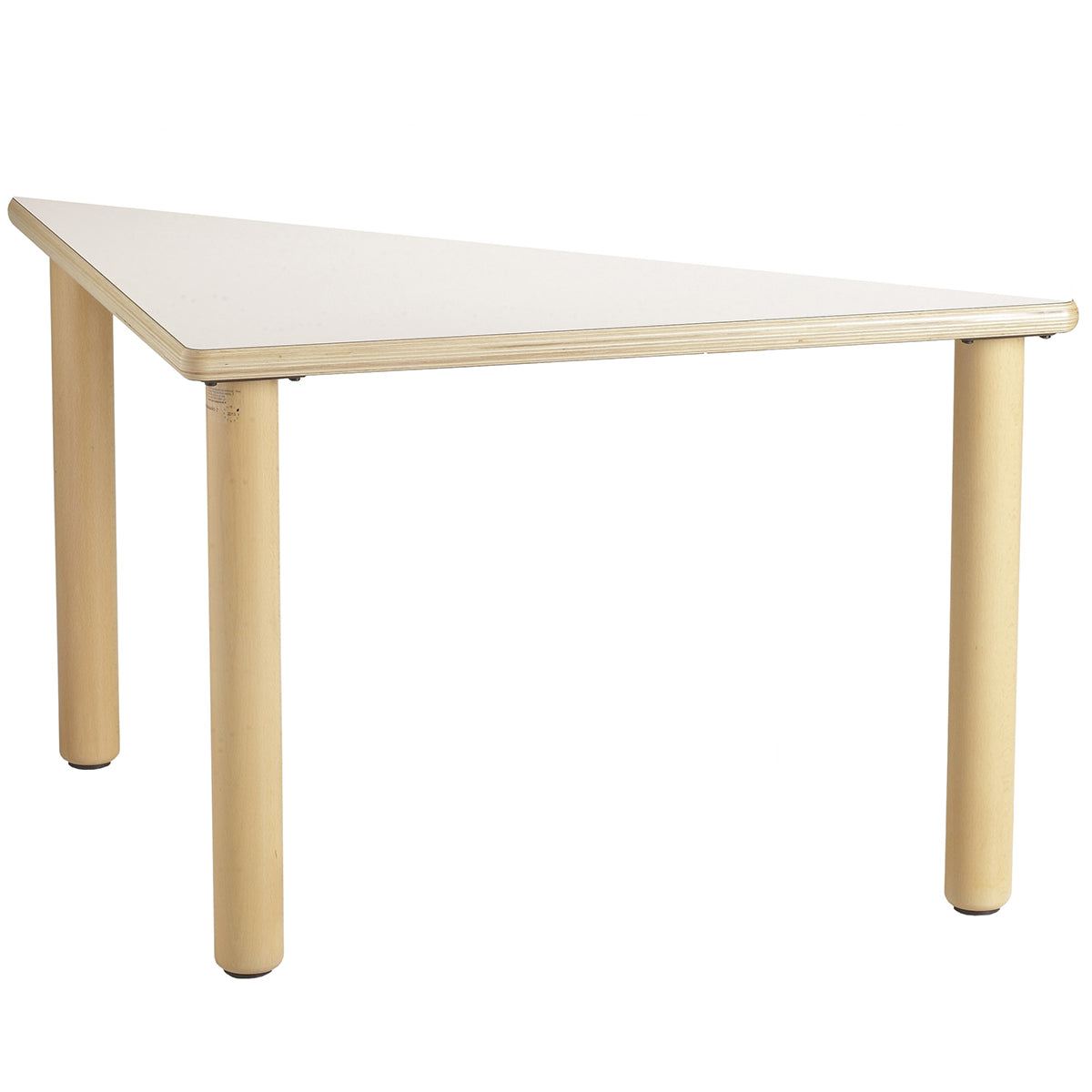 Table triangulaire 94.5x128x40h cm