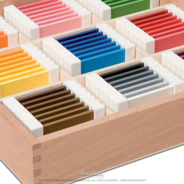 Image of Troisieme-boite-des-tablettes-de-couleurs