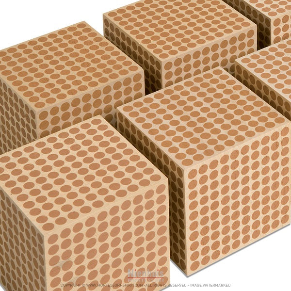 Image of Cubes-des-milliers-en-bois-x-10