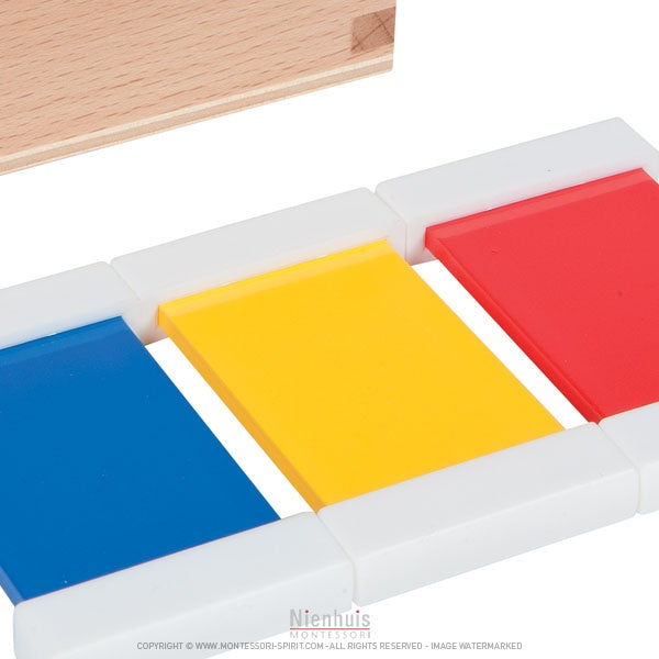 Image of Premiere-boite-des-tablettes-de-couleurs