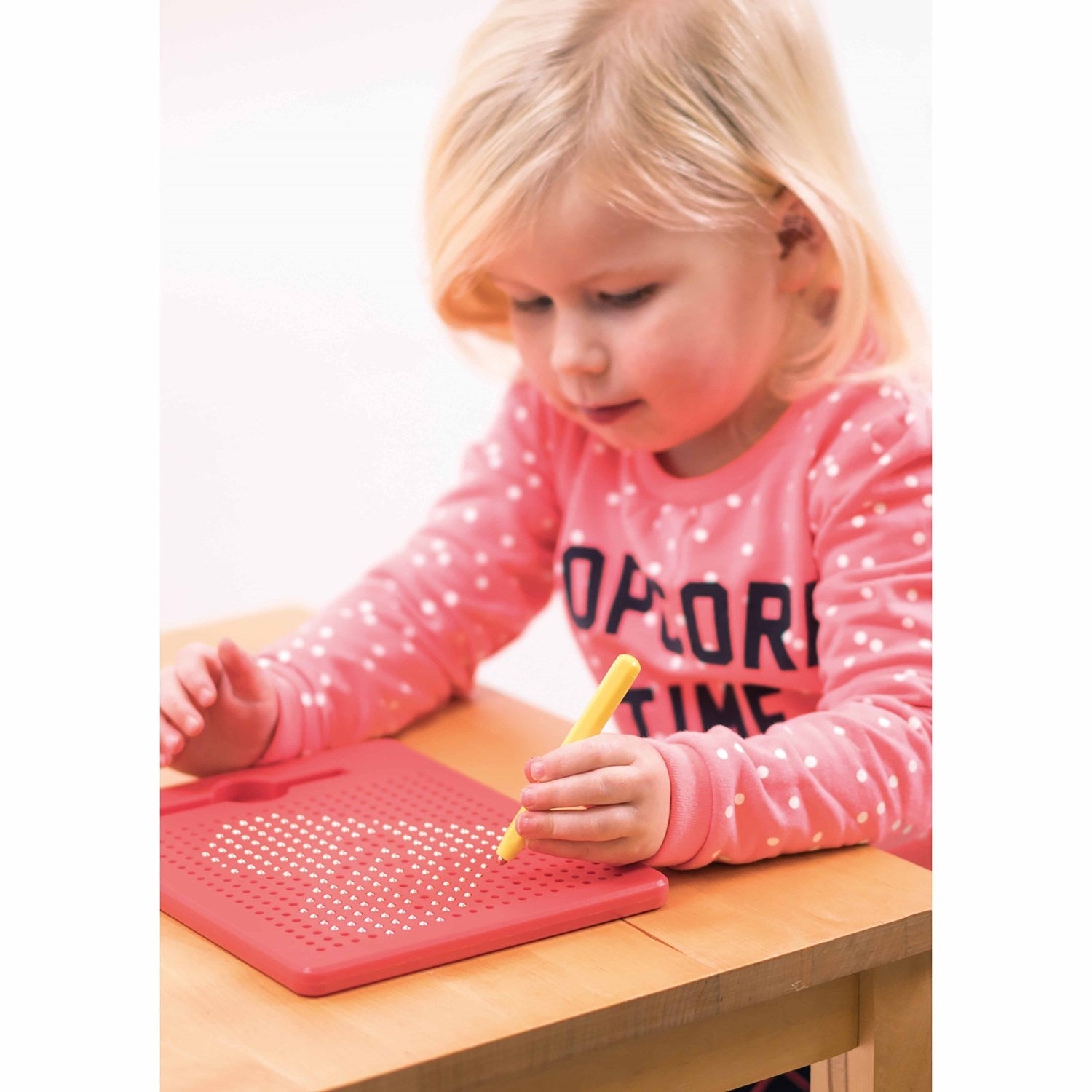 Magnetic drawing board