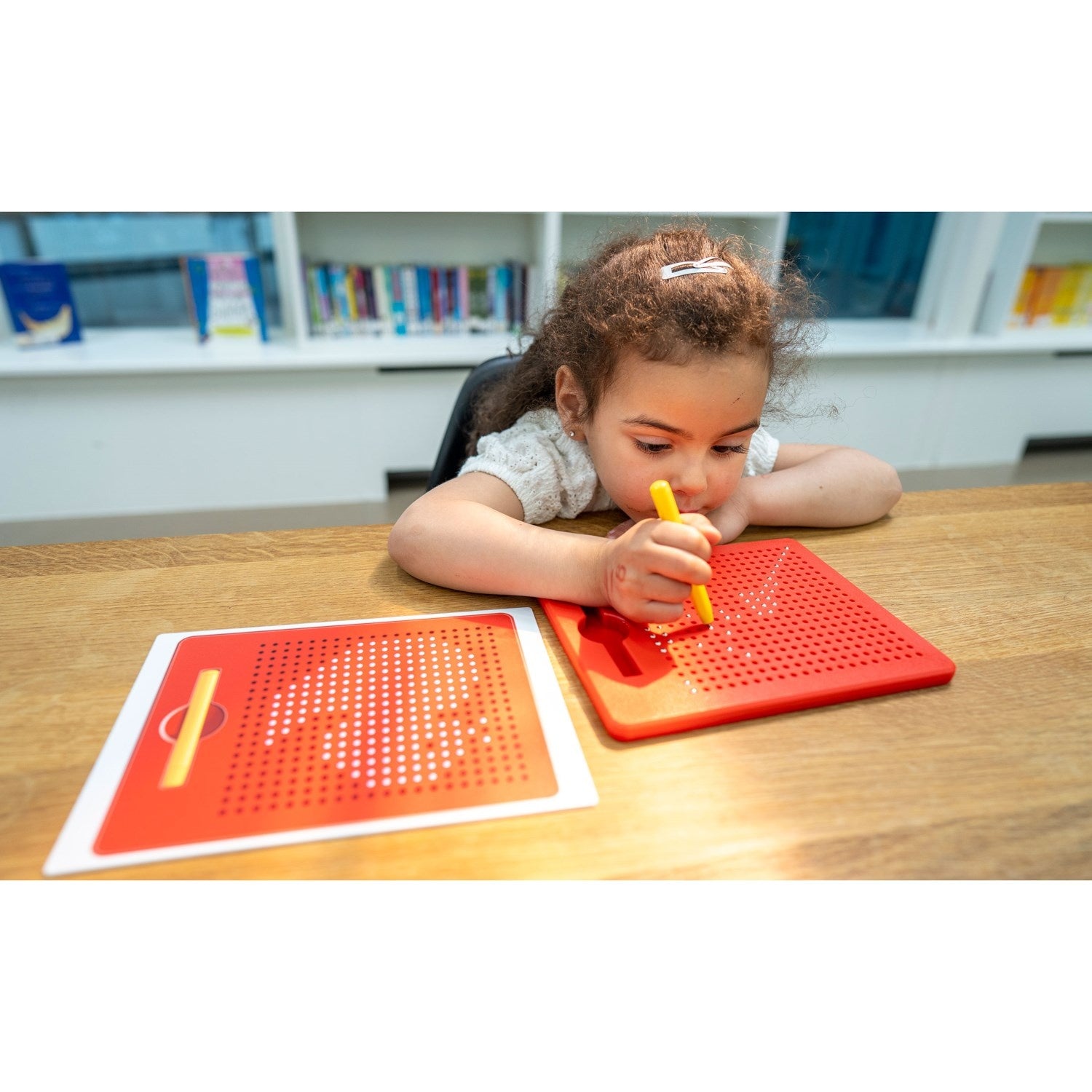 Magnetic drawing board